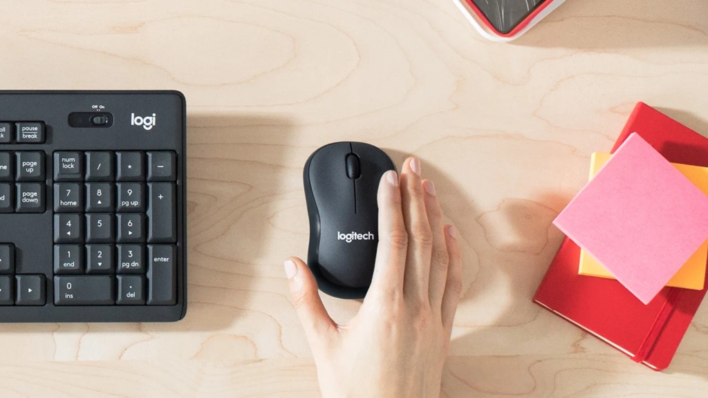 Chuột Không Dây Logitech M221 Định Vị Chính Xác – Mượt Mà Trên Mọi Bề Mặt